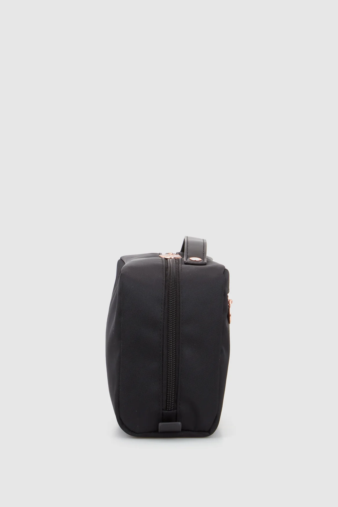 1018-twill-beauty-bag-4.webp Twill Beauty Bag