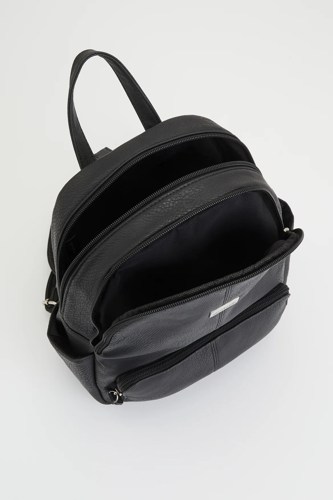 1052-round-top-backpack-3.webp Round Top Backpack