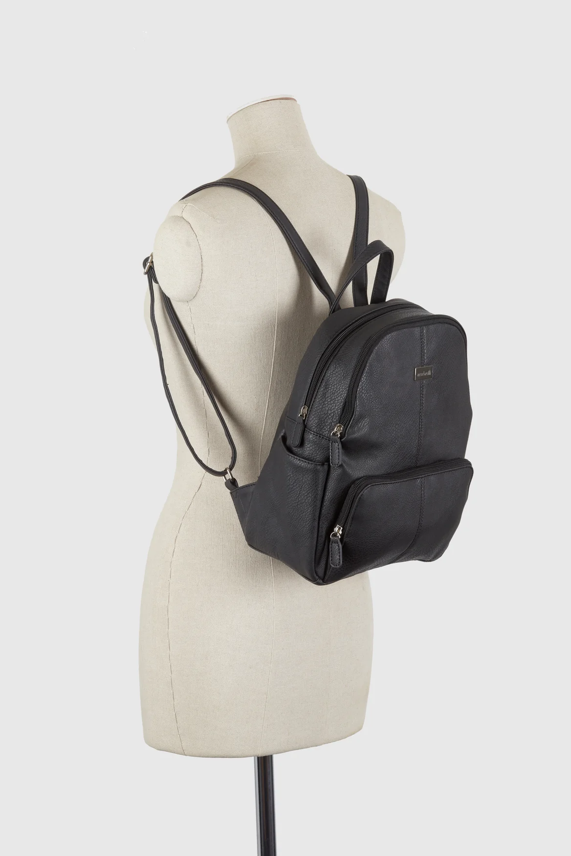 1052-round-top-backpack-4.webp Round Top Backpack