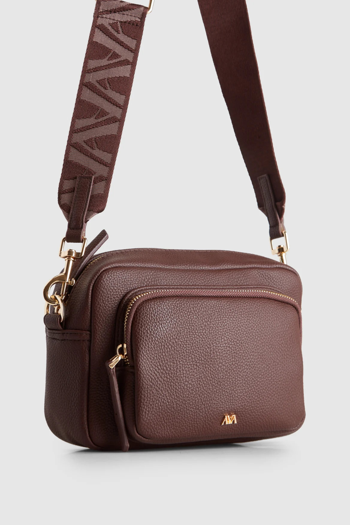108-juni-crossbody-bag-2.webp Juni Crossbody Bag