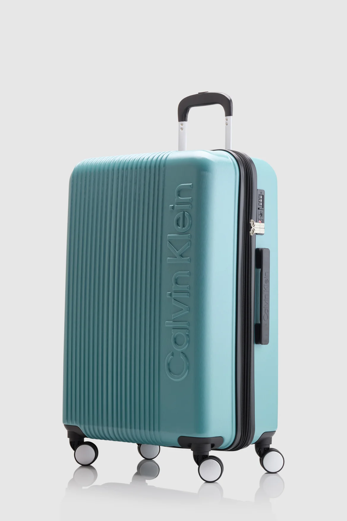 1091-high-check-in-69cm-suitcase-1.webp High Check-In 69cm Suitcase