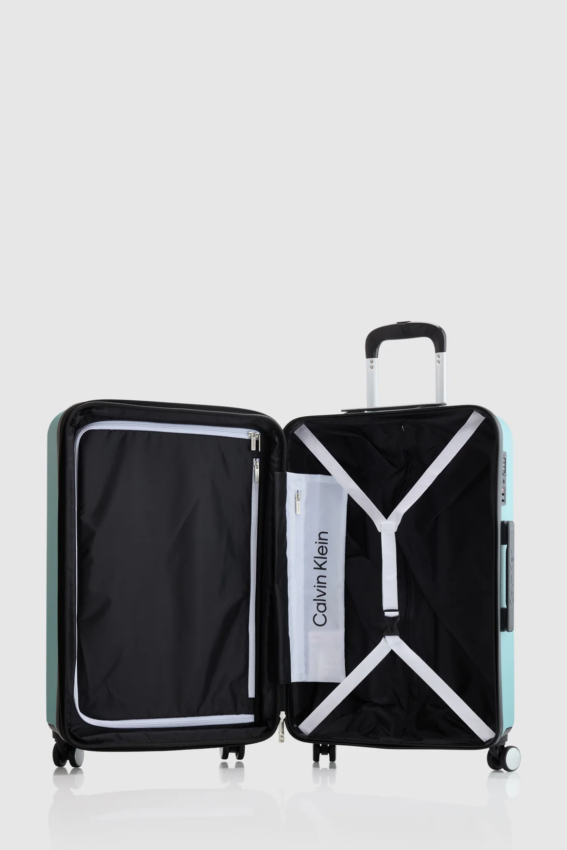 1091-high-check-in-69cm-suitcase-3.webp High Check-In 69cm Suitcase