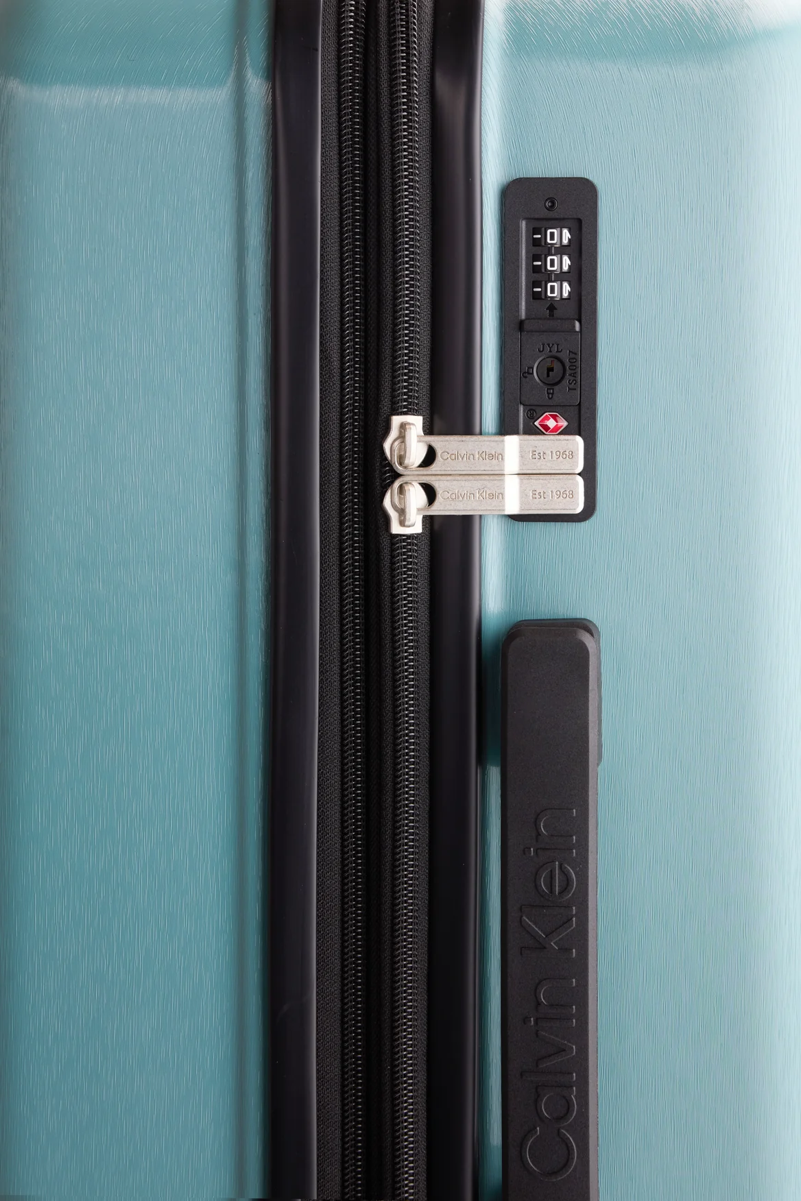 1091-high-check-in-69cm-suitcase-7.webp High Check-In 69cm Suitcase