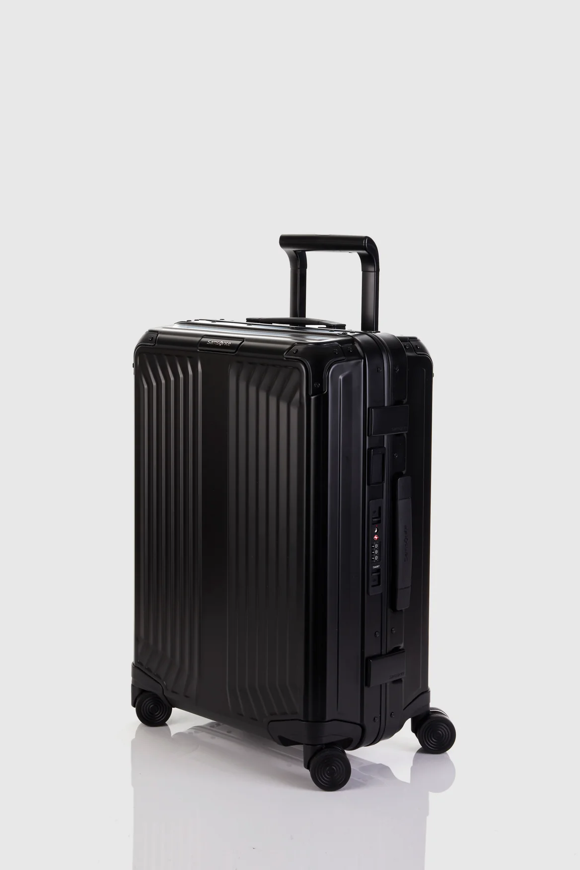 1144-lite-box-alu-55cm-suitcase-1.webp Lite Box ALU 55cm Suitcase