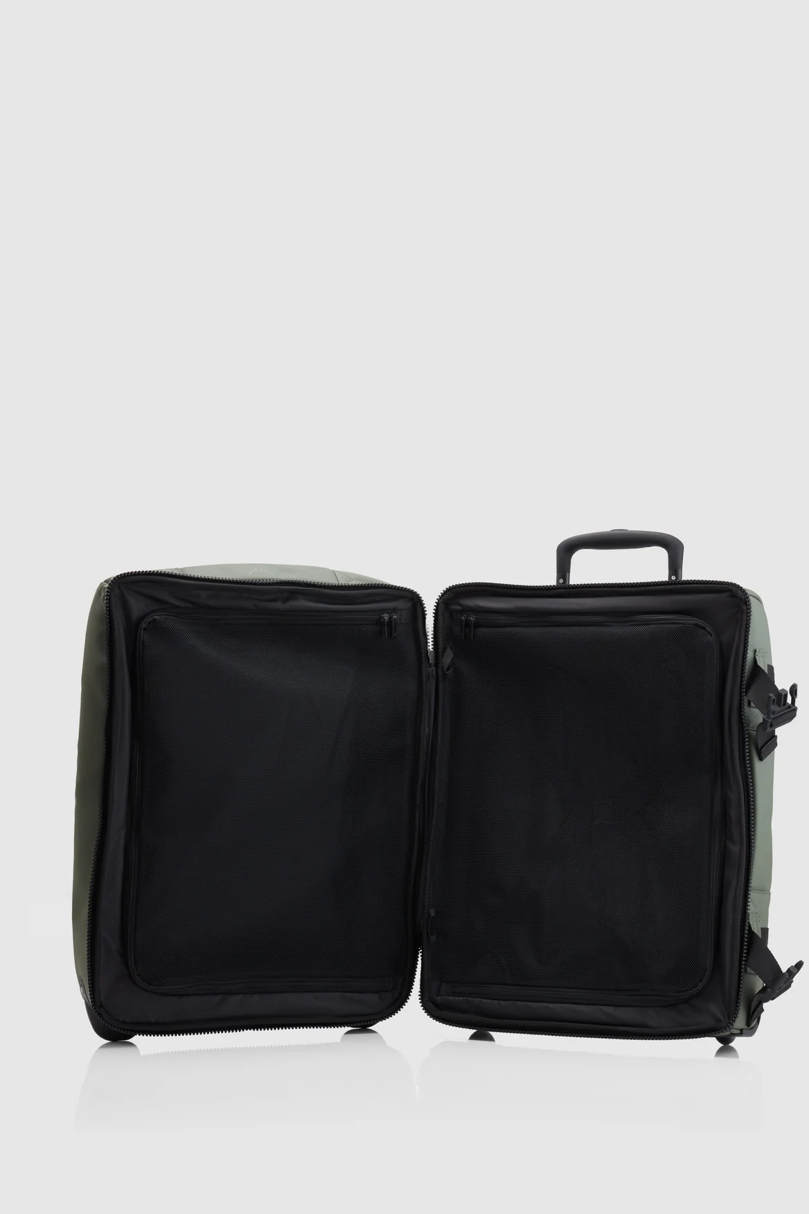 1159-newtown-carry-on-55cm-wheelbag-4.webp Newtown Carry-On 55cm Wheelbag