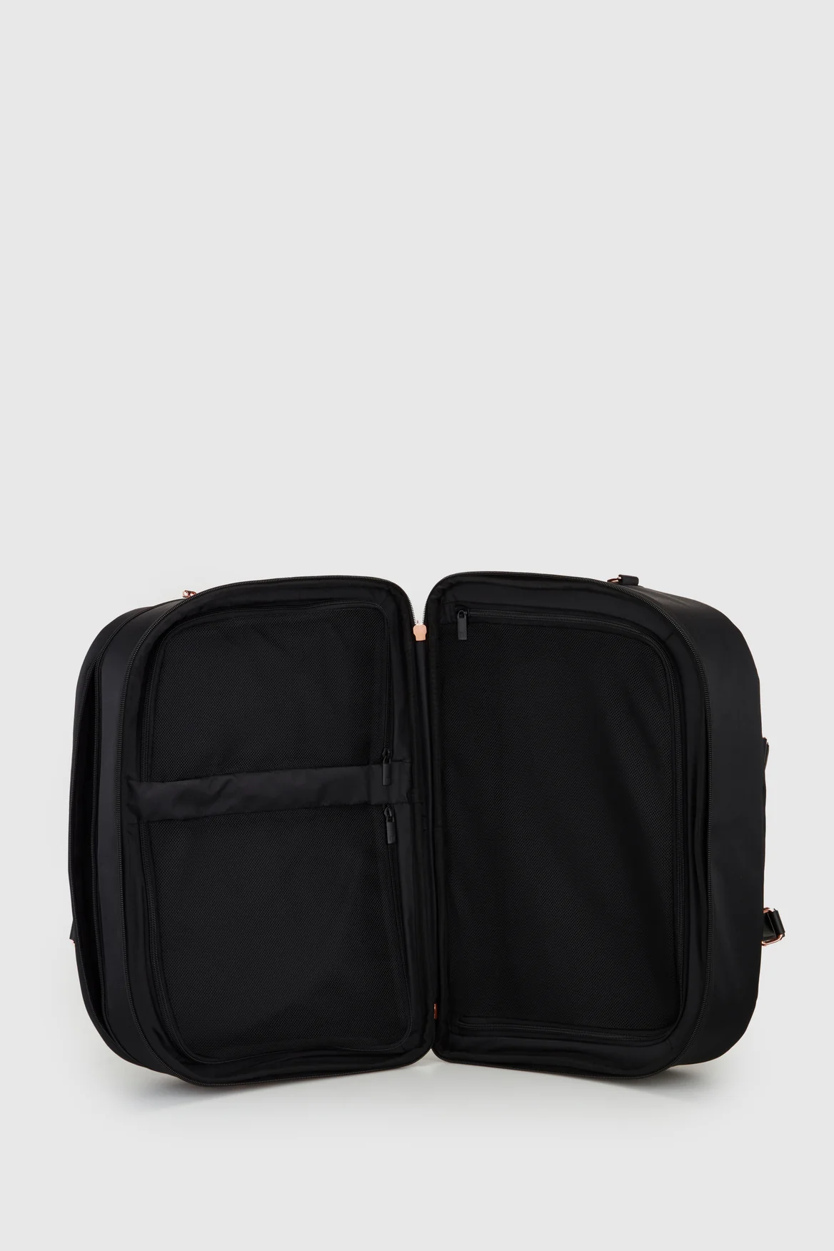 1160-twill-24-hour-bag-4.webp Twill 24 Hour Bag