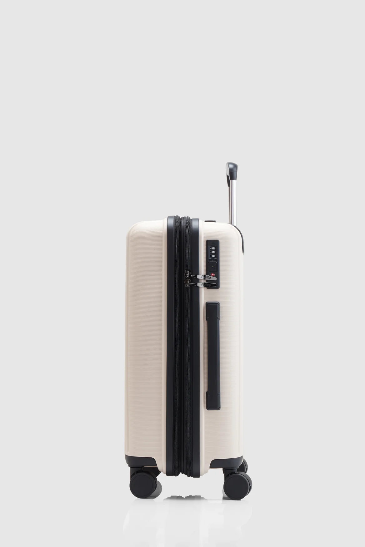 1176-birch-carry-on-55cm-suitcase-2.webp Birch Carry-On 55cm Suitcase