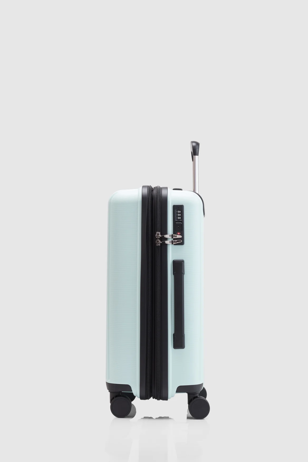 1178-birch-carry-on-55cm-suitcase-2.webp Birch Carry-On 55cm Suitcase