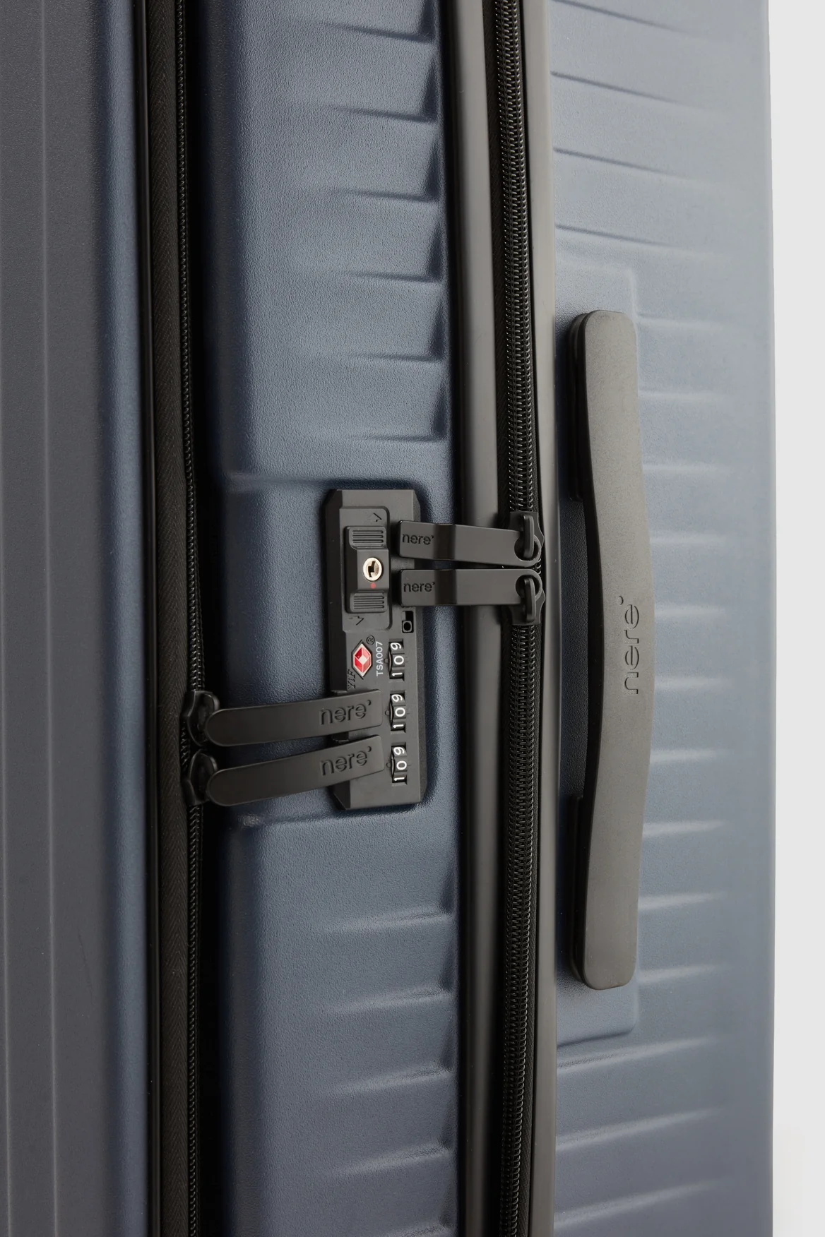 1197-venture-dual-open-3pc-suitcase-set-9.webp Venture Dual Open 3pc Suitcase Set