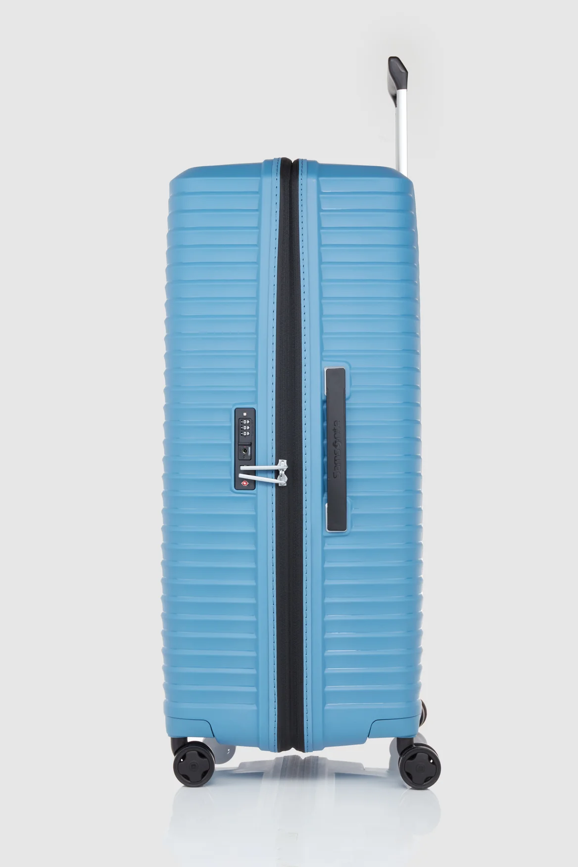 1206-upscape-check-in-81cm-suitcase-2.webp Upscape Check-In 81cm Suitcase