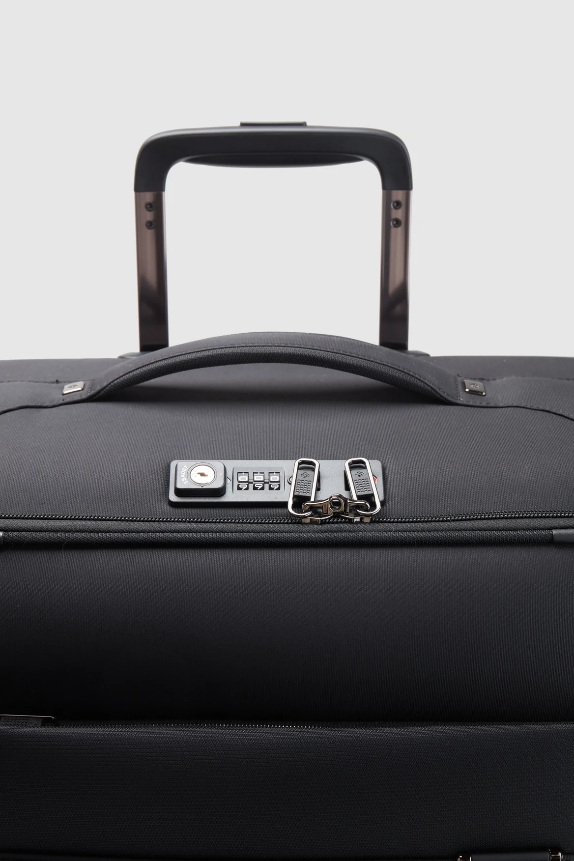 1207-airea-carry-on-55cm-suitcase-7.webp Airea Carry-On 55cm Suitcase