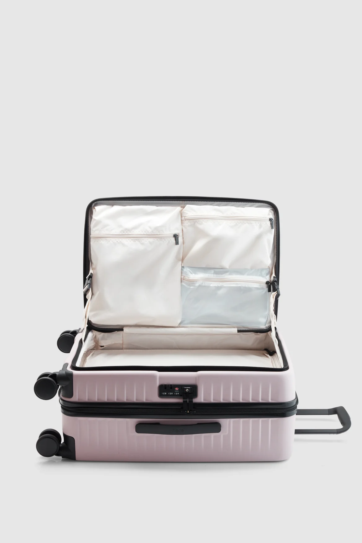 1216-venture-dual-open-76cm-suitcase-3.webp Venture Dual Open 76cm Suitcase