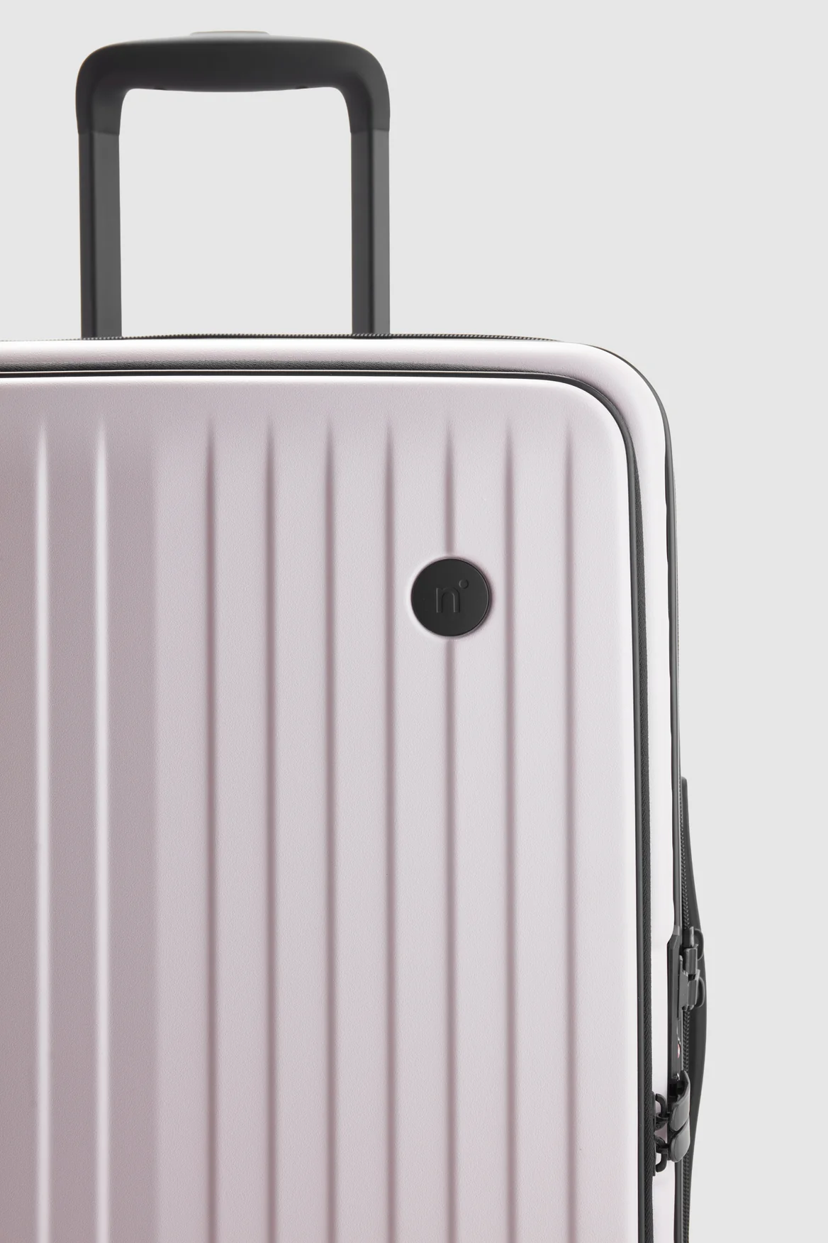 1216-venture-dual-open-76cm-suitcase-9.webp Venture Dual Open 76cm Suitcase