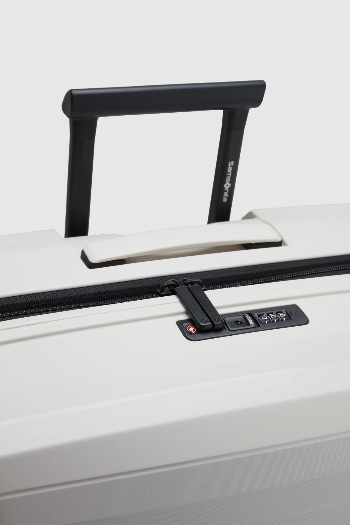 1226-octolite-neo-75cm-suitcase-7.webp Octolite Neo 75cm Suitcase