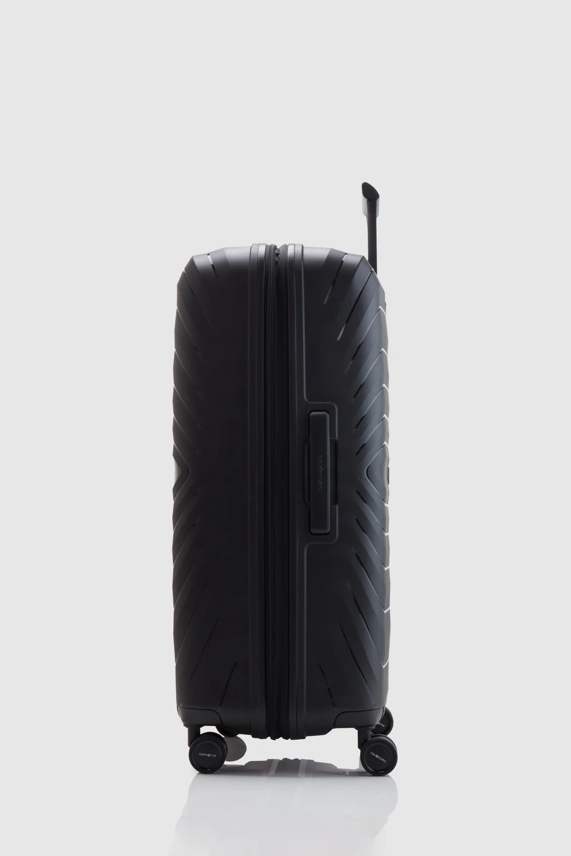 1238-octolite-neo-75cm-suitcase-2.webp Octolite Neo 75cm Suitcase