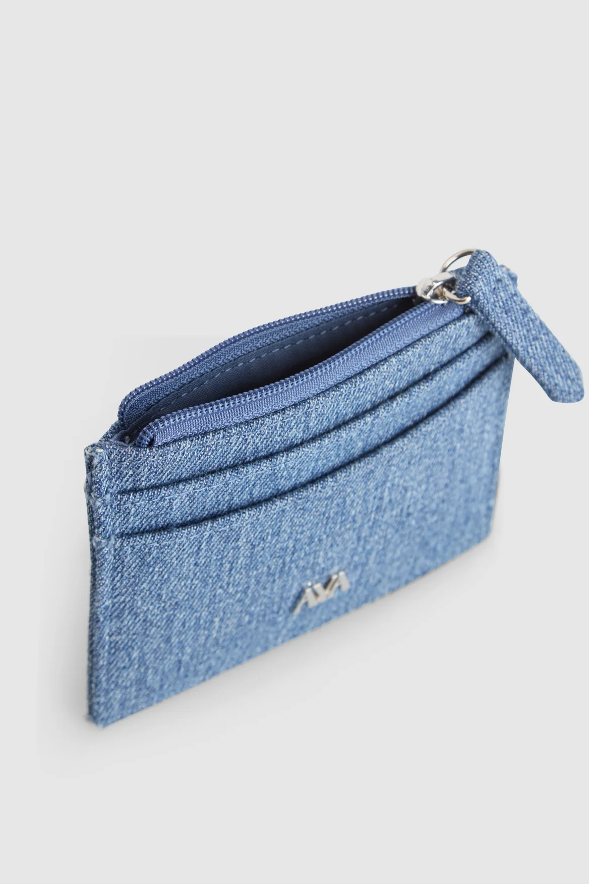 124-denim-credit-card-holder-3.webp Denim Credit Card Holder