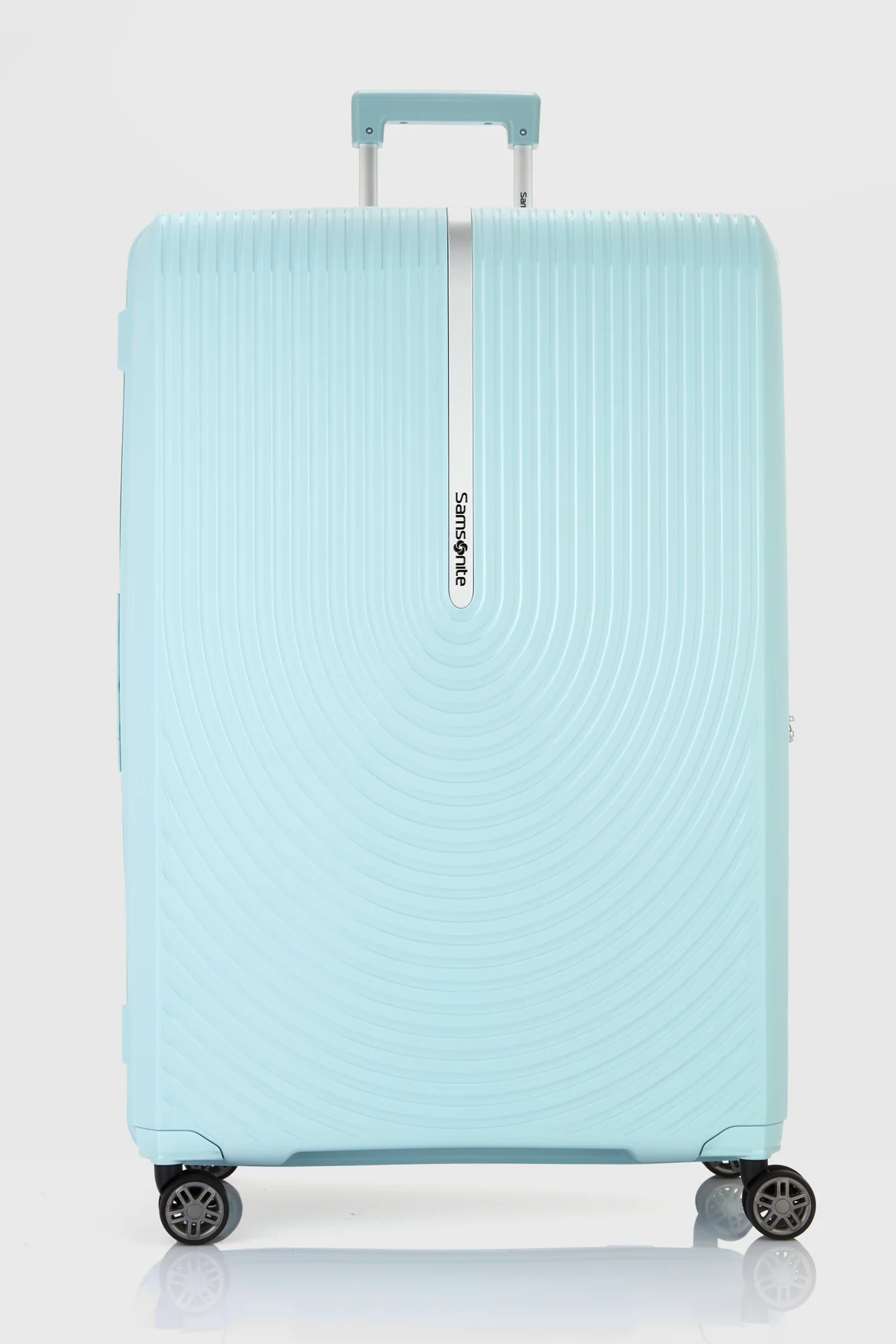 1268-hi-fi-check-in-81cm-suitcase-4.webp Hi-Fi Check-In 81cm Suitcase