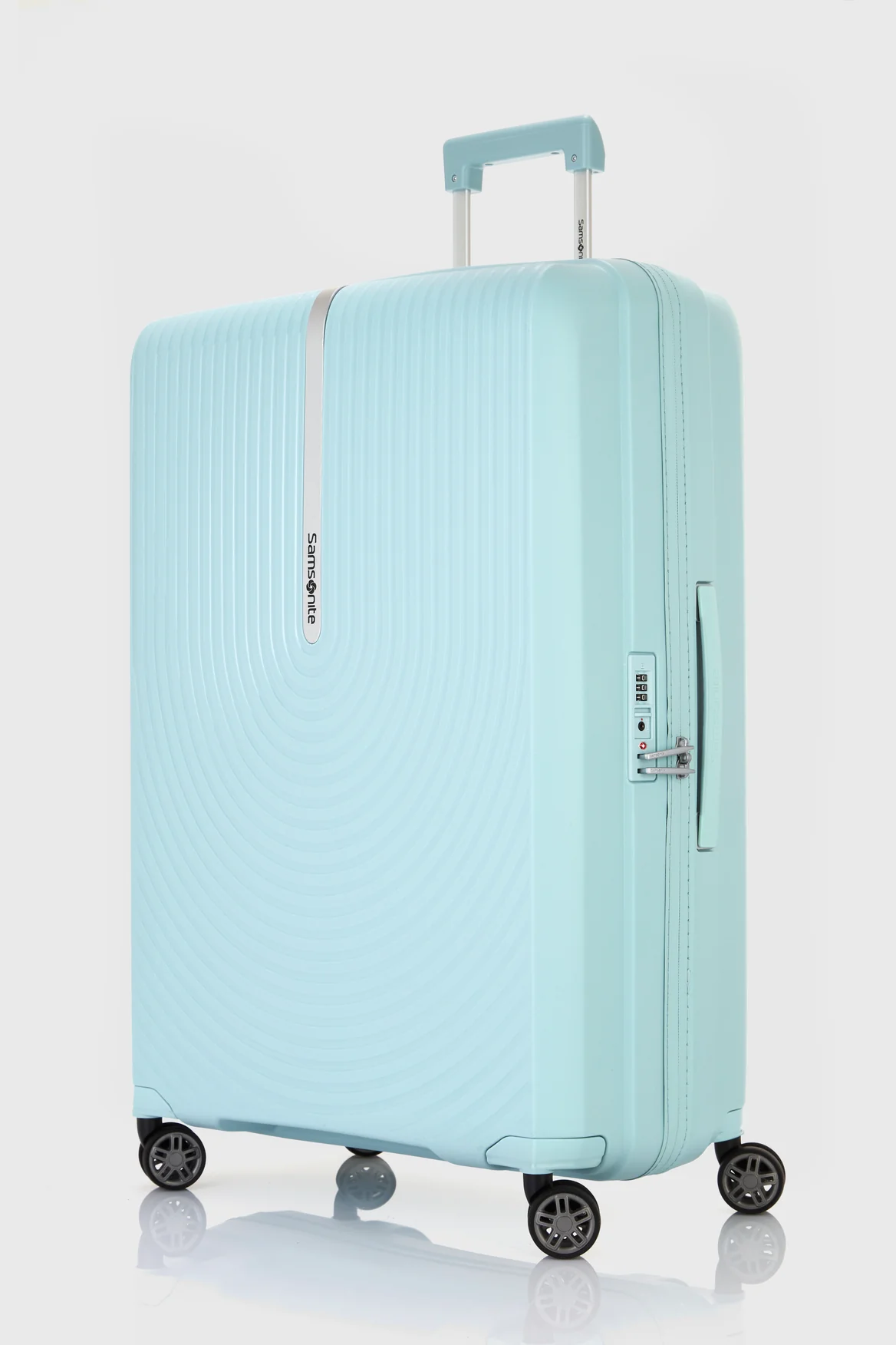 Hi-Fi Check-In 75cm Suitcase