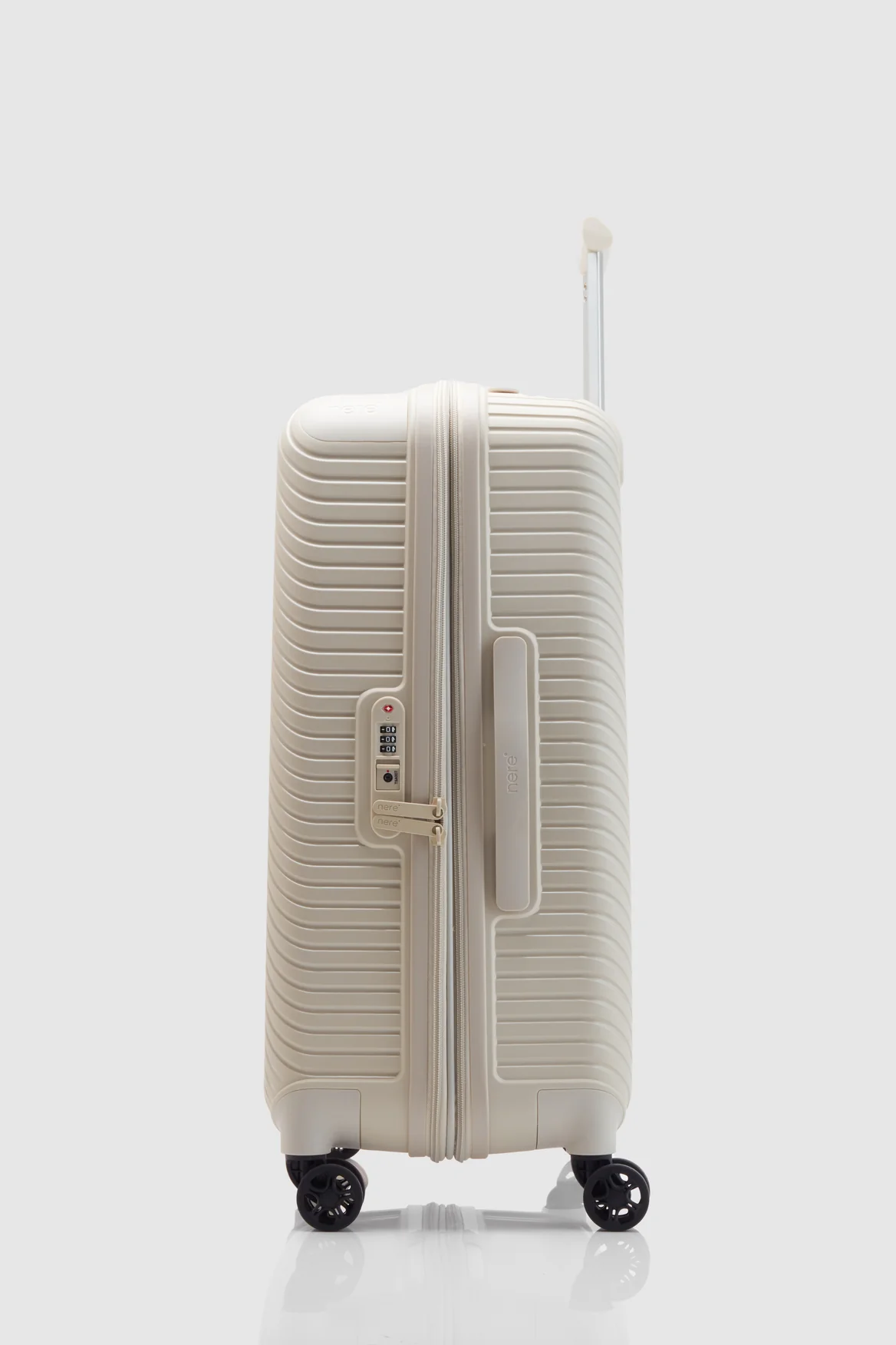 1278-bondi-check-in-66cm-suitcase-2.webp Bondi Check-In 66cm Suitcase