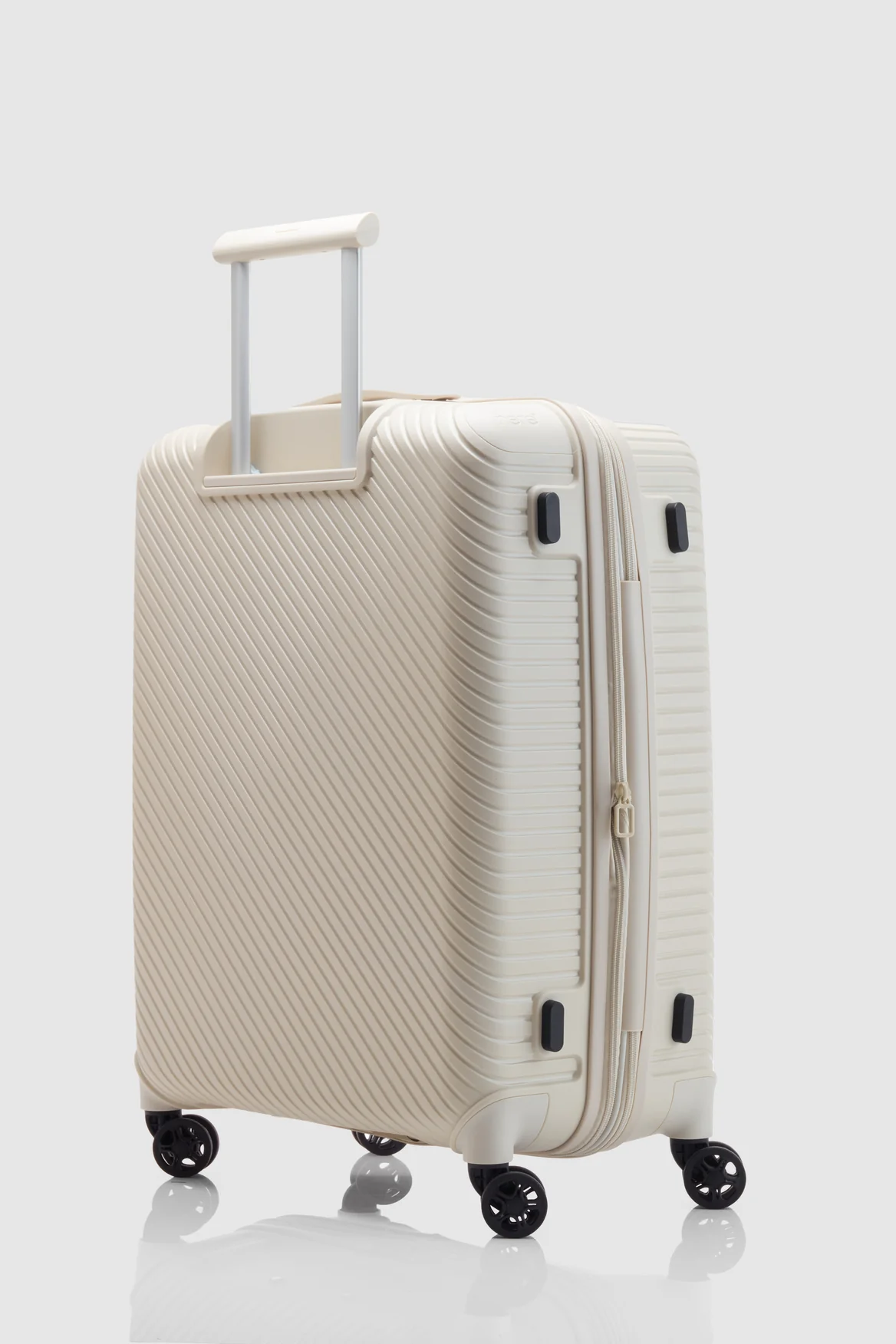 1278-bondi-check-in-66cm-suitcase-5.webp Bondi Check-In 66cm Suitcase
