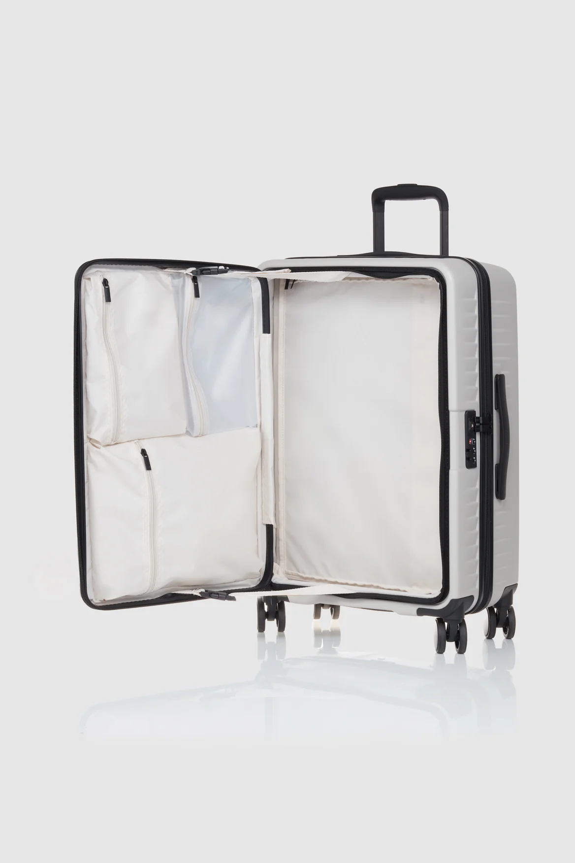 1281-venture-dual-open-3pc-suitcase-set-4.webp Venture Dual Open 3pc Suitcase Set