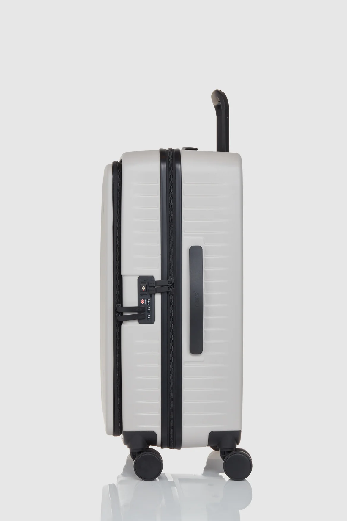 1281-venture-dual-open-3pc-suitcase-set-5.webp Venture Dual Open 3pc Suitcase Set