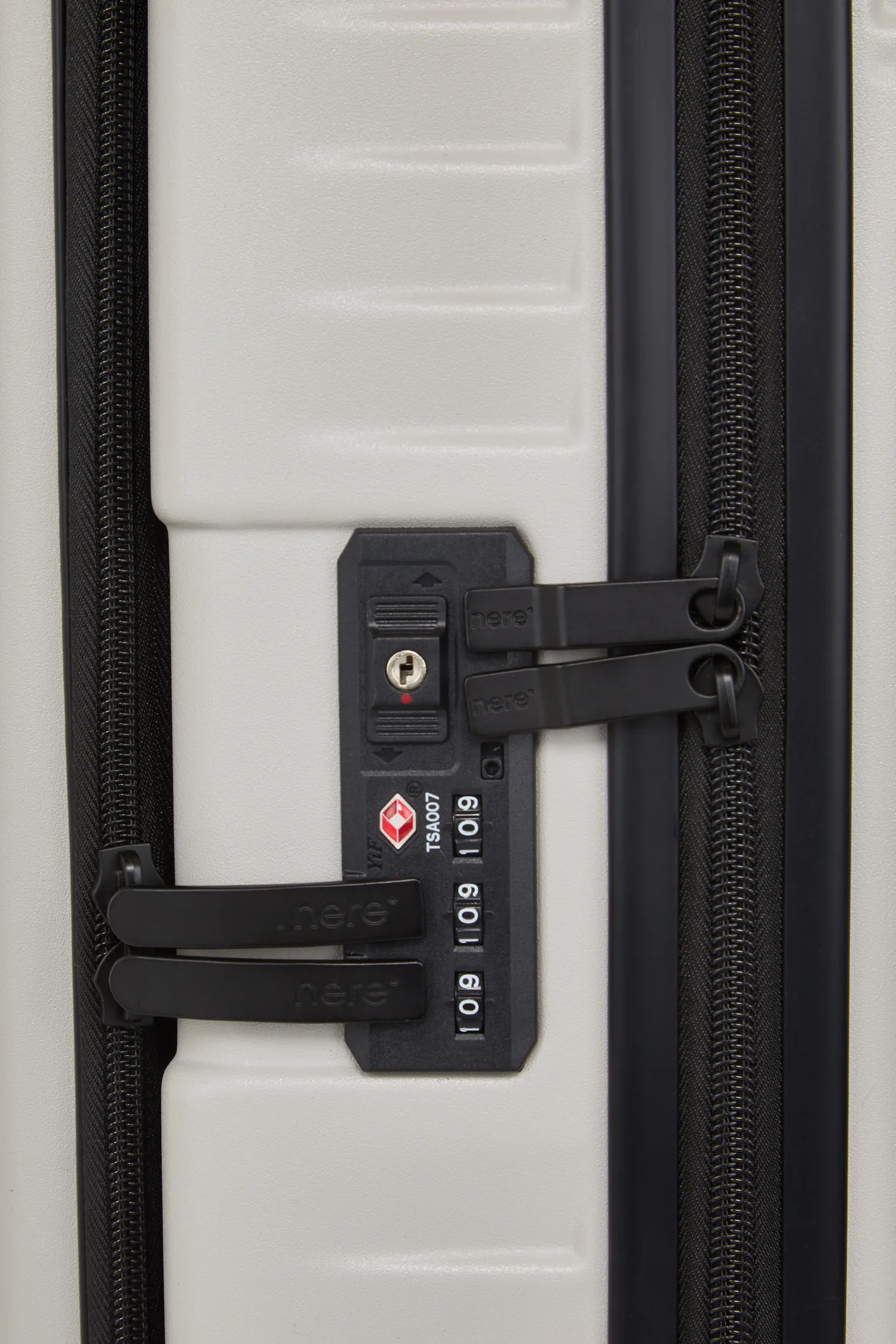 1281-venture-dual-open-3pc-suitcase-set-8.webp Venture Dual Open 3pc Suitcase Set