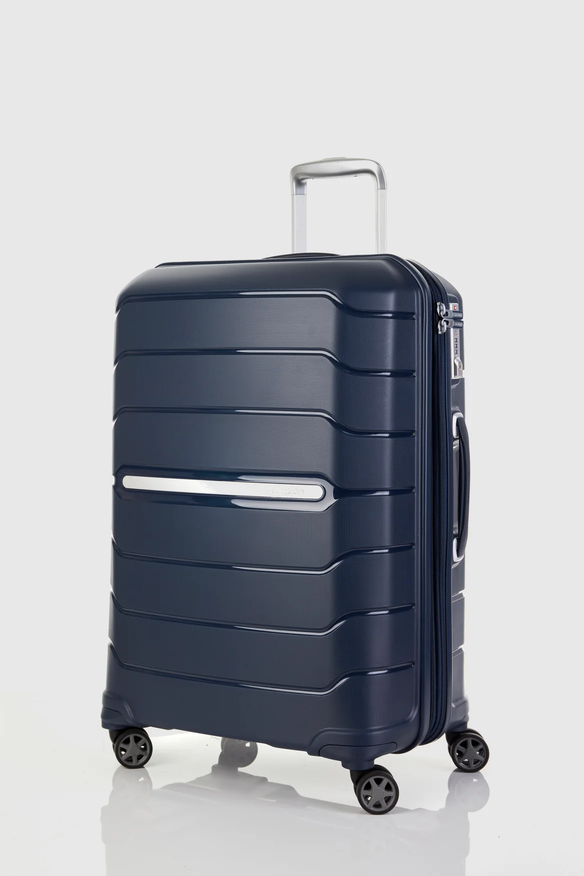 1289-oc2lite-check-in-68cm-suitcase-1.webp Oc2lite Check-In 68cm Suitcase