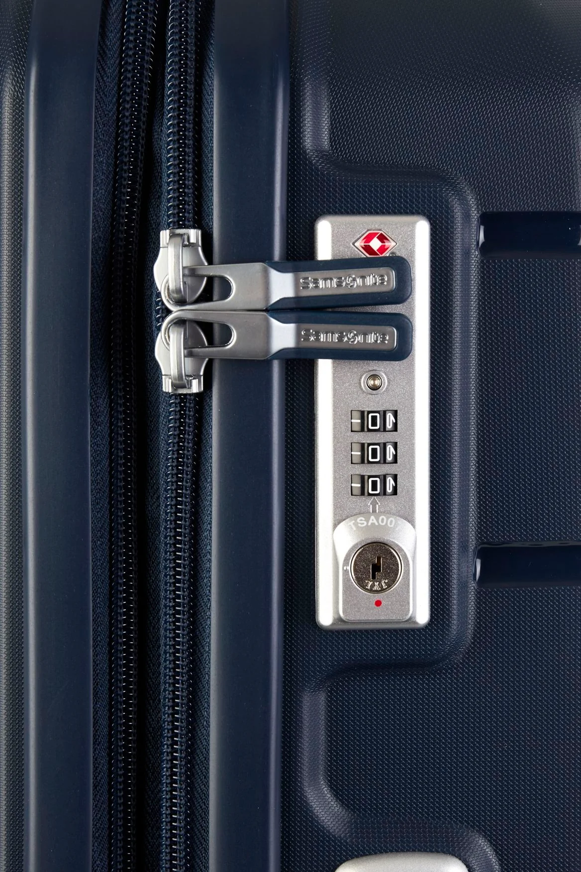 1289-oc2lite-check-in-68cm-suitcase-6.webp Oc2lite Check-In 68cm Suitcase