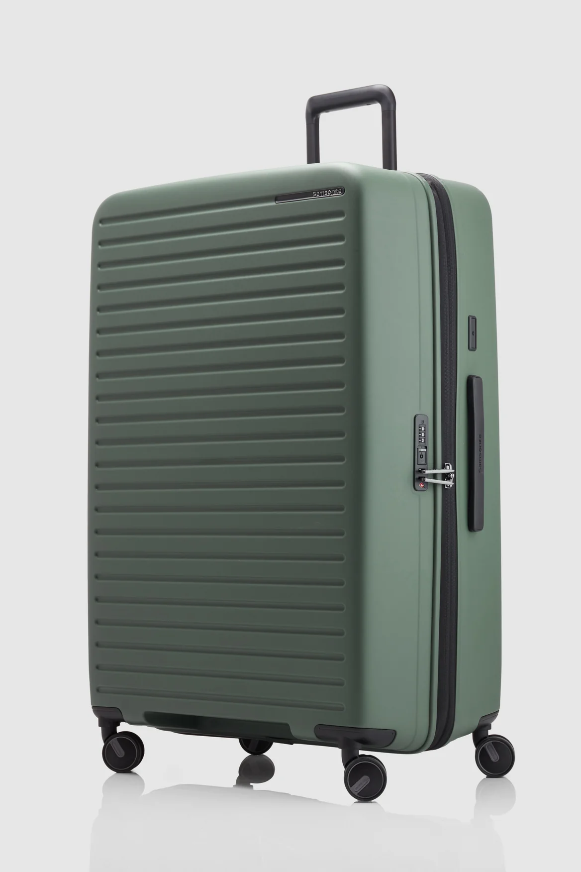 Restackd 81cm Suitcase