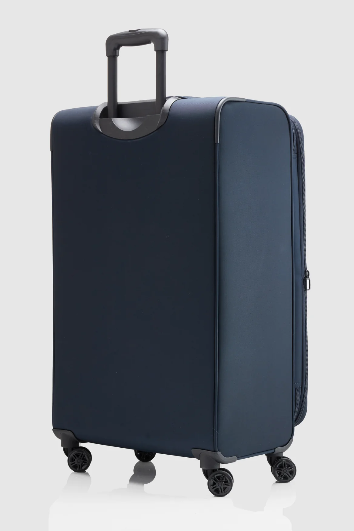 1340-cypress-check-in-81cm-suitcase-5.webp Cypress Check-In 81cm Suitcase