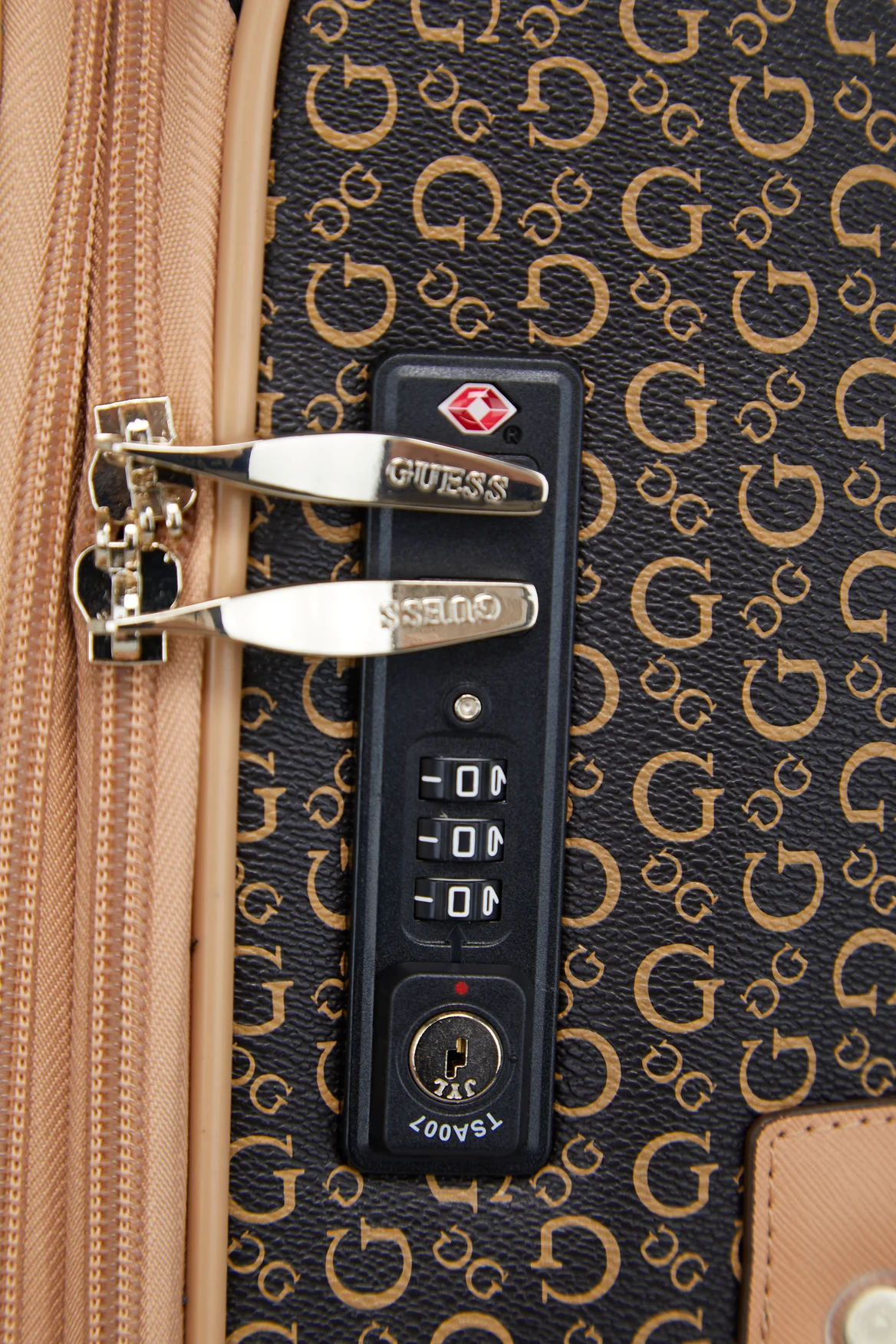 1348-elisa-check-in-69cm-suitcase-7.webp Elisa Check-In 69cm Suitcase