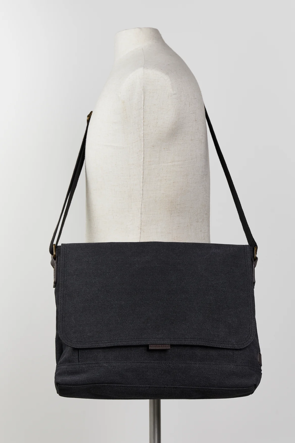 1367-blake-canvas-lea-trim-satchel-4.webp Blake Canvas/Lea Trim Satchel