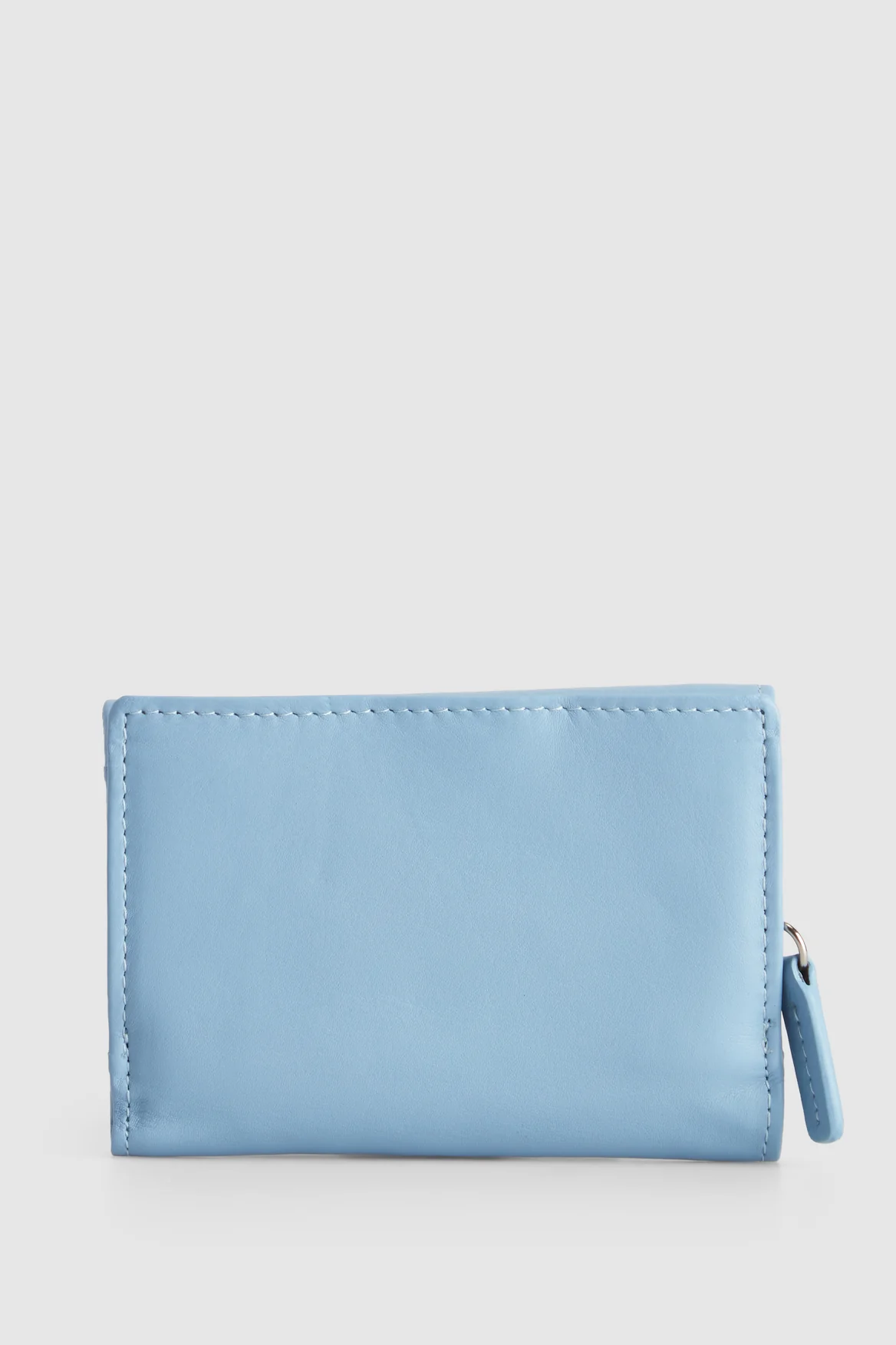 1368-leather-small-trifold-wallet-2.webp Leather Small Trifold Wallet