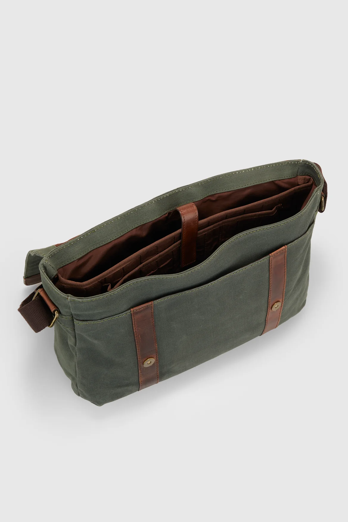 1378-noah-canvas-lea-trim-ew-satchel-3.webp Noah Canvas/Lea Trim EW Satchel