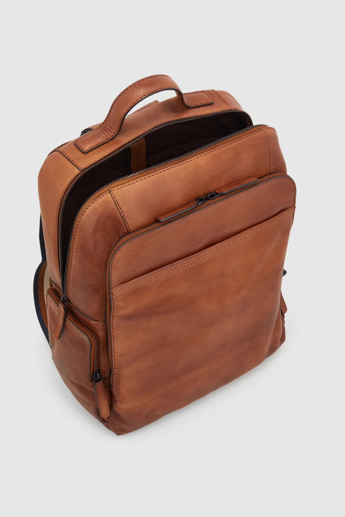 1381-lucas-leather-large-backpack-3.webp Lucas Leather Large Backpack