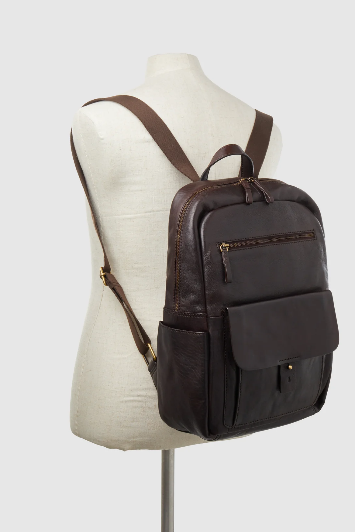 1417-marcus-leather-backpack-5.webp Marcus Leather Backpack
