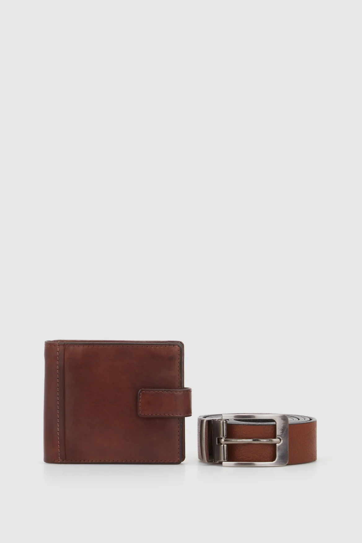 1419-rfid-wallet-and-reversible-belt-1.webp RFID Wallet and Reversible Belt
