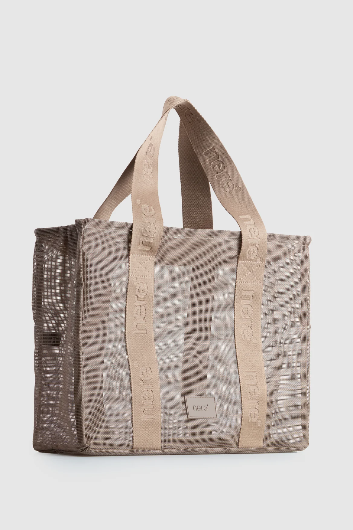 144-beach-mesh-tote-bag-3.webp Beach Mesh Tote Bag