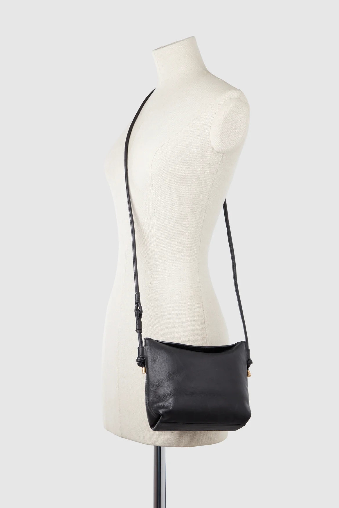 1472-clara-leather-curve-top-crossbody-5.webp Clara Leather Curve Top Crossbody
