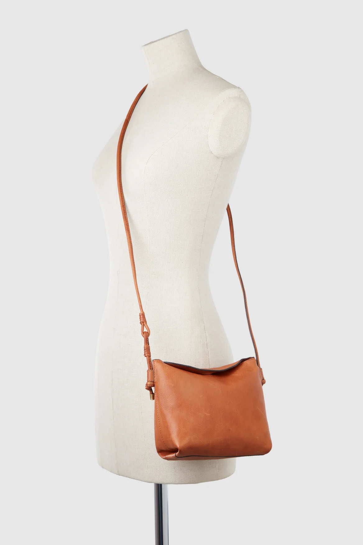 1473-clara-leather-curve-top-crossbody-5.webp Clara Leather Curve Top Crossbody