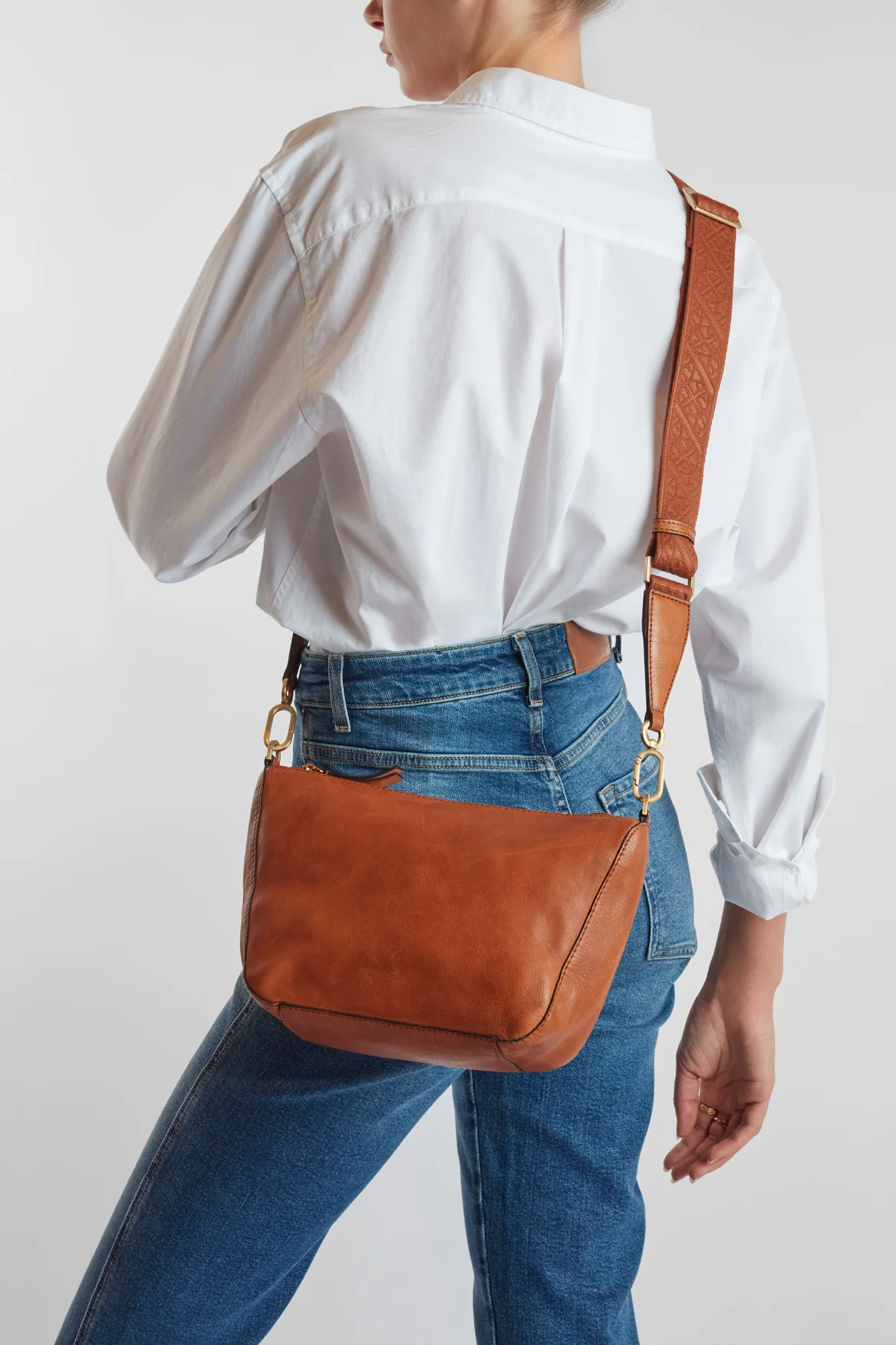 1477-charli-leather-crossbody-bag-5.webp Charli Leather Crossbody Bag