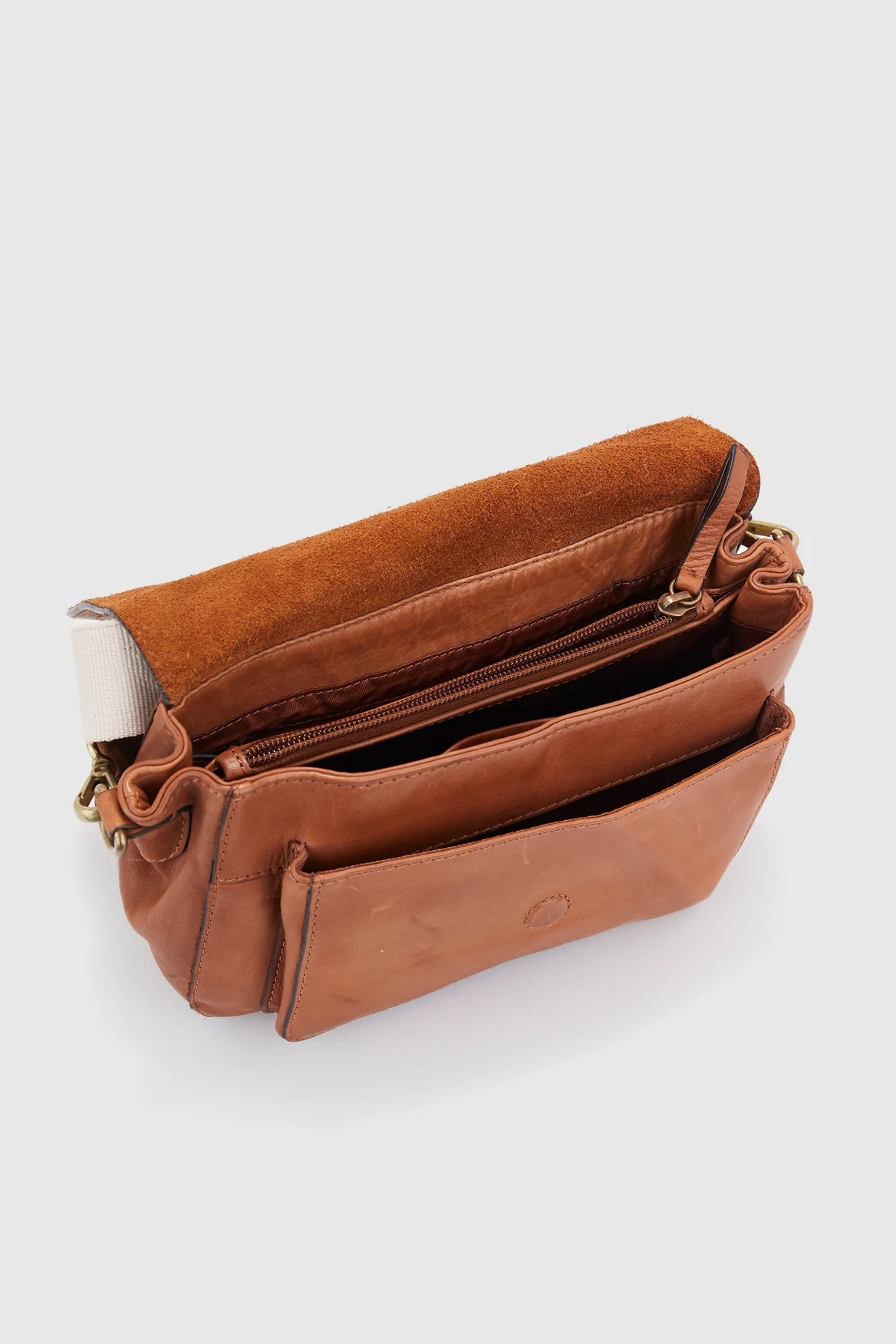 1502-pia-leather-flap-crossbody-bag-3.webp Pia Leather Flap Crossbody Bag