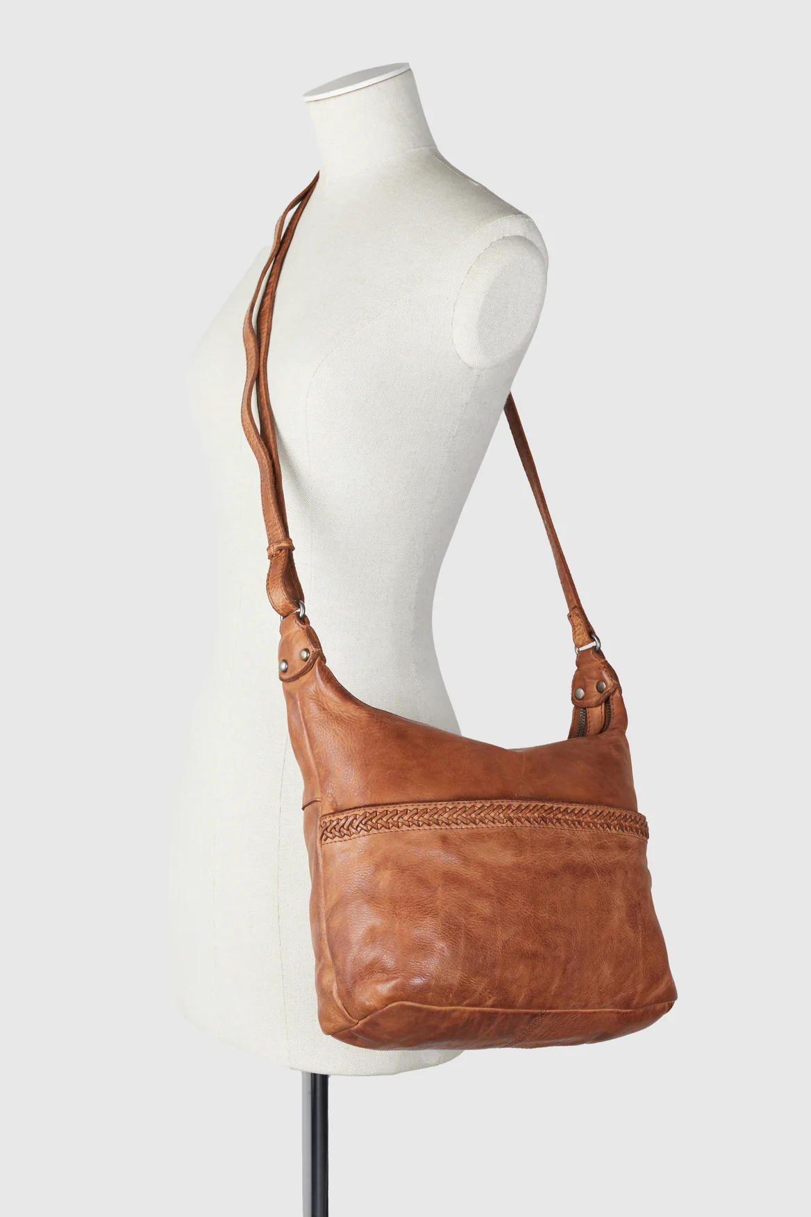 1511-isla-leather-braided-crossbody-bag-4.webp Isla Leather Braided Crossbody Bag