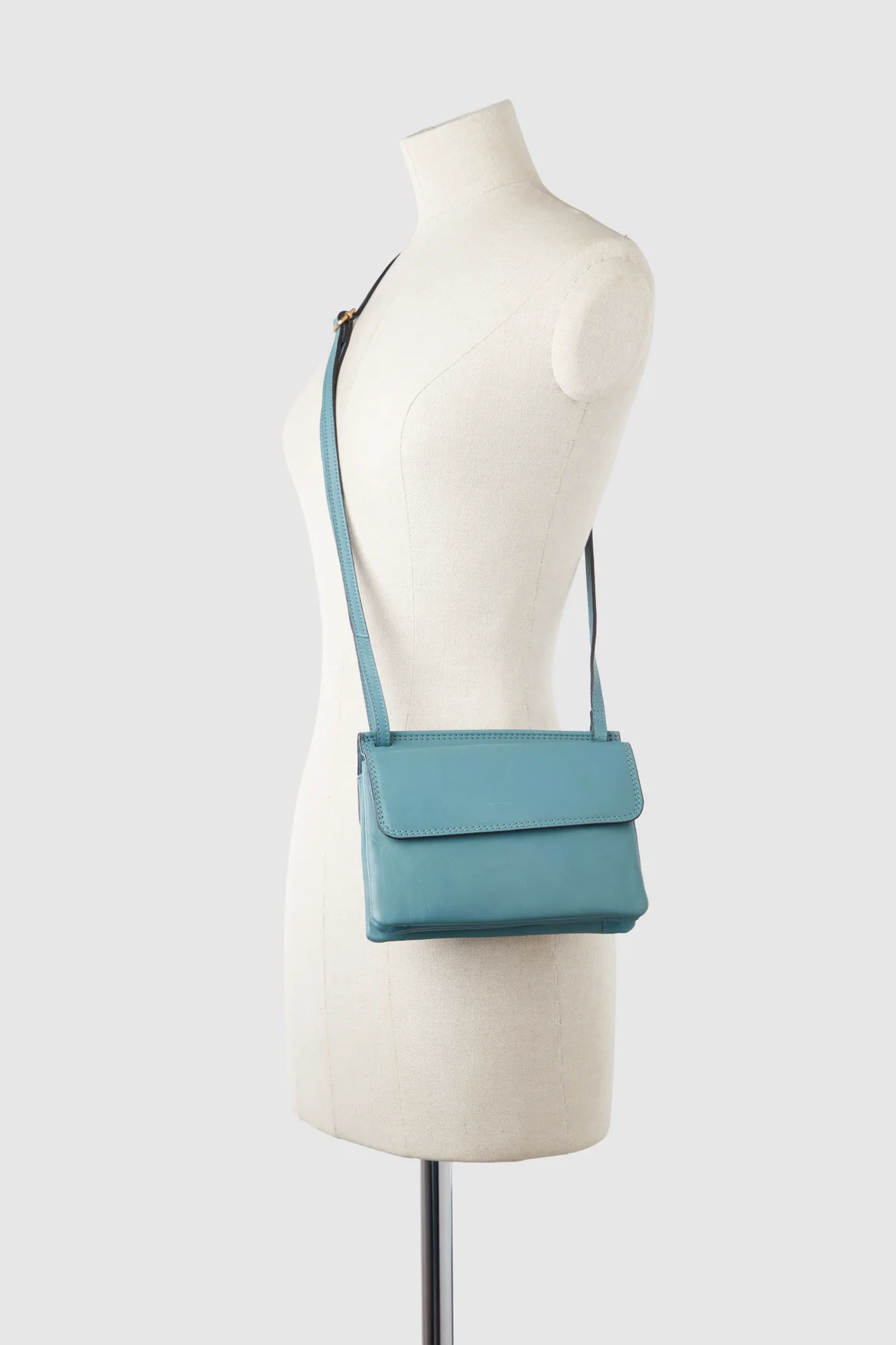 1548-maya-leather-double-flap-crossbody-5.webp Maya Leather Double Flap Crossbody
