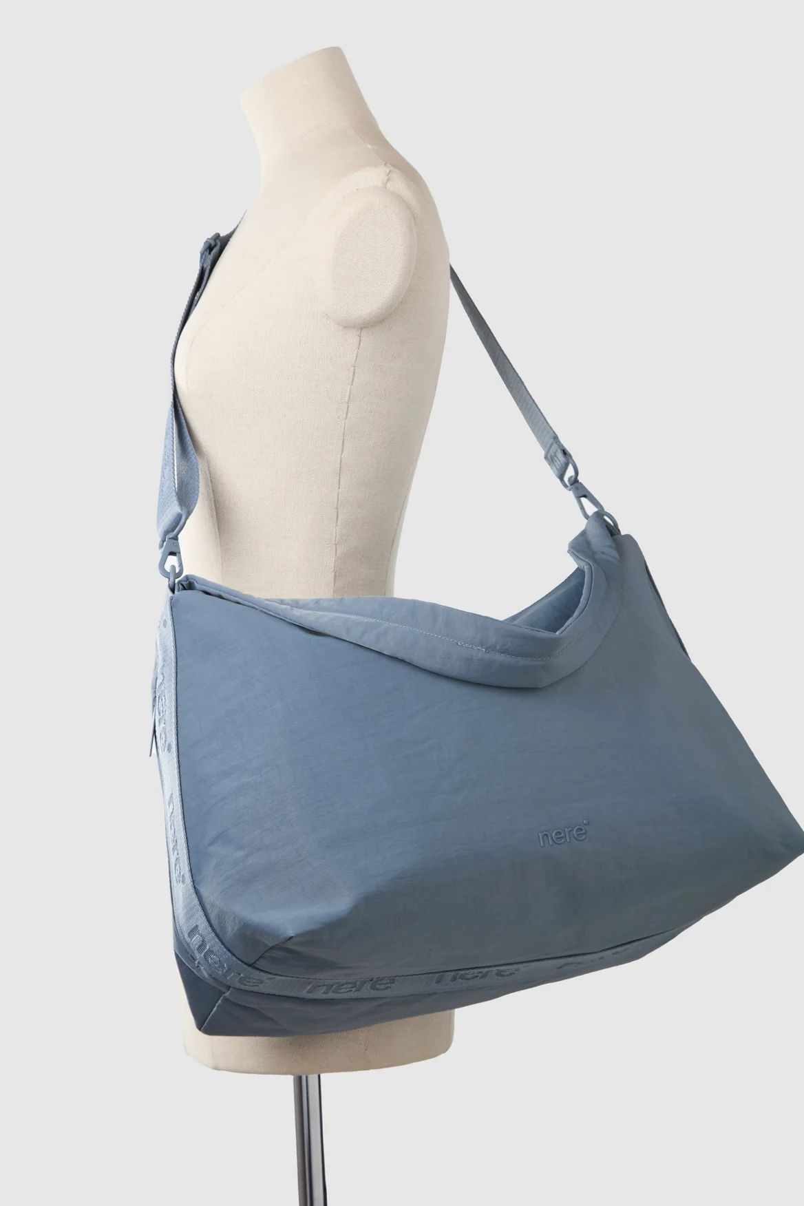 1552-bondi-nylon-crossbody-bag-5.webp Bondi Nylon Crossbody Bag