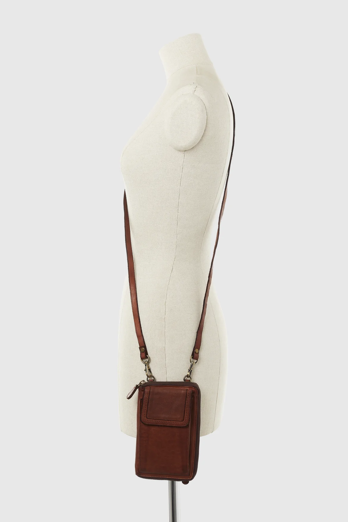 1554-esme-leather-phone-crossbody-4.webp Esme Leather Phone Crossbody