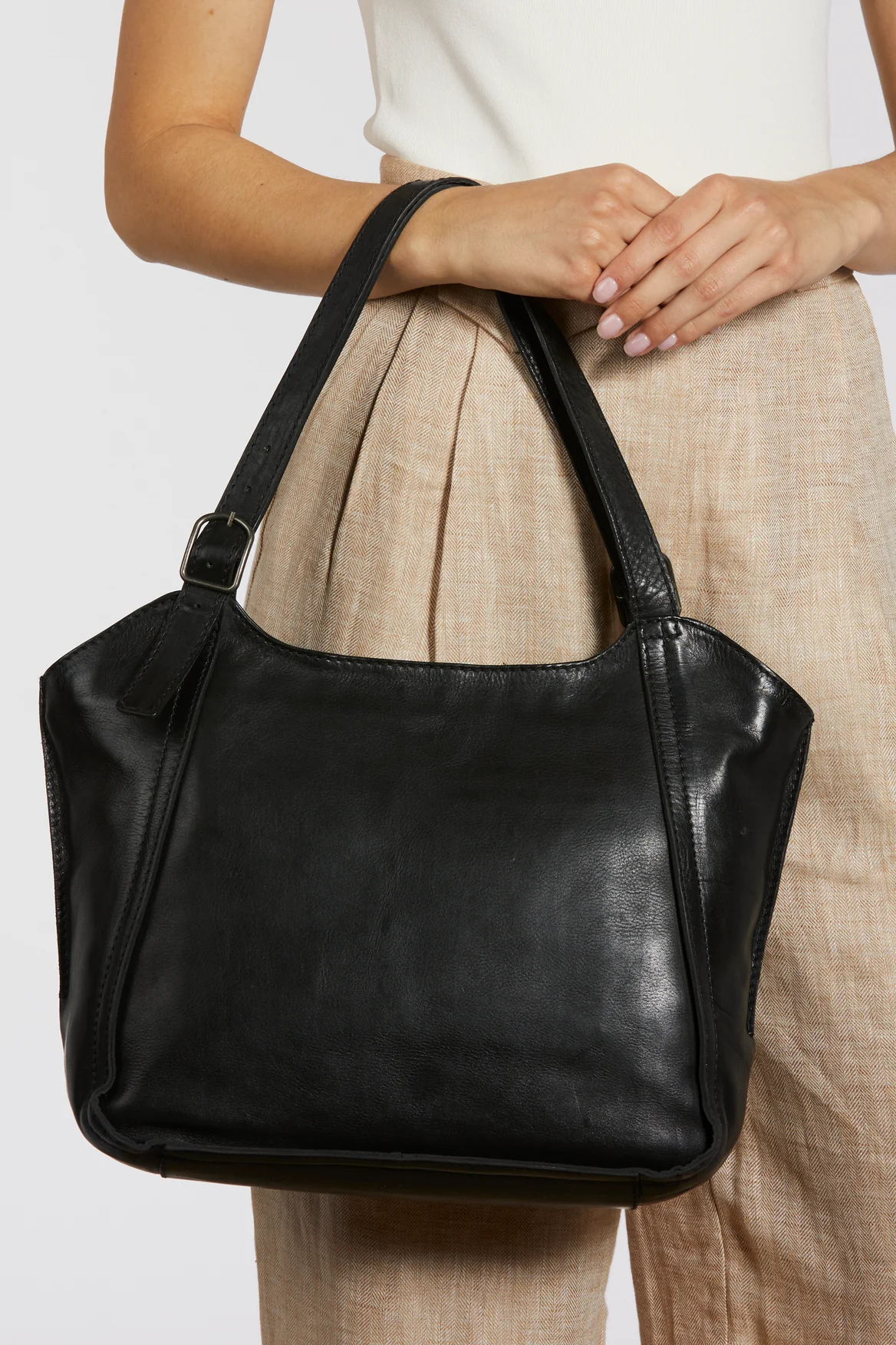 1599-maya-leather-buckle-tote-bag-6.webp Maya Leather Buckle Tote Bag