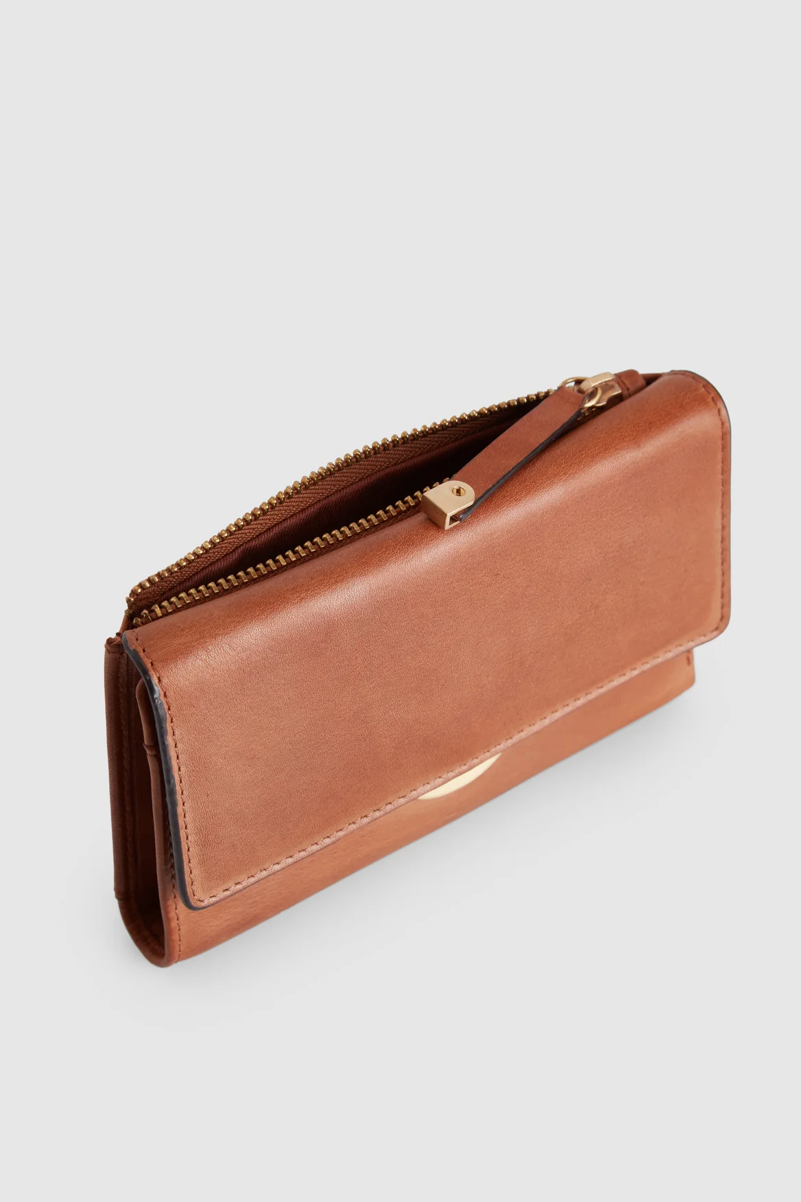 1620-millie-leather-medium-trifold-4.webp Millie Leather Medium Trifold