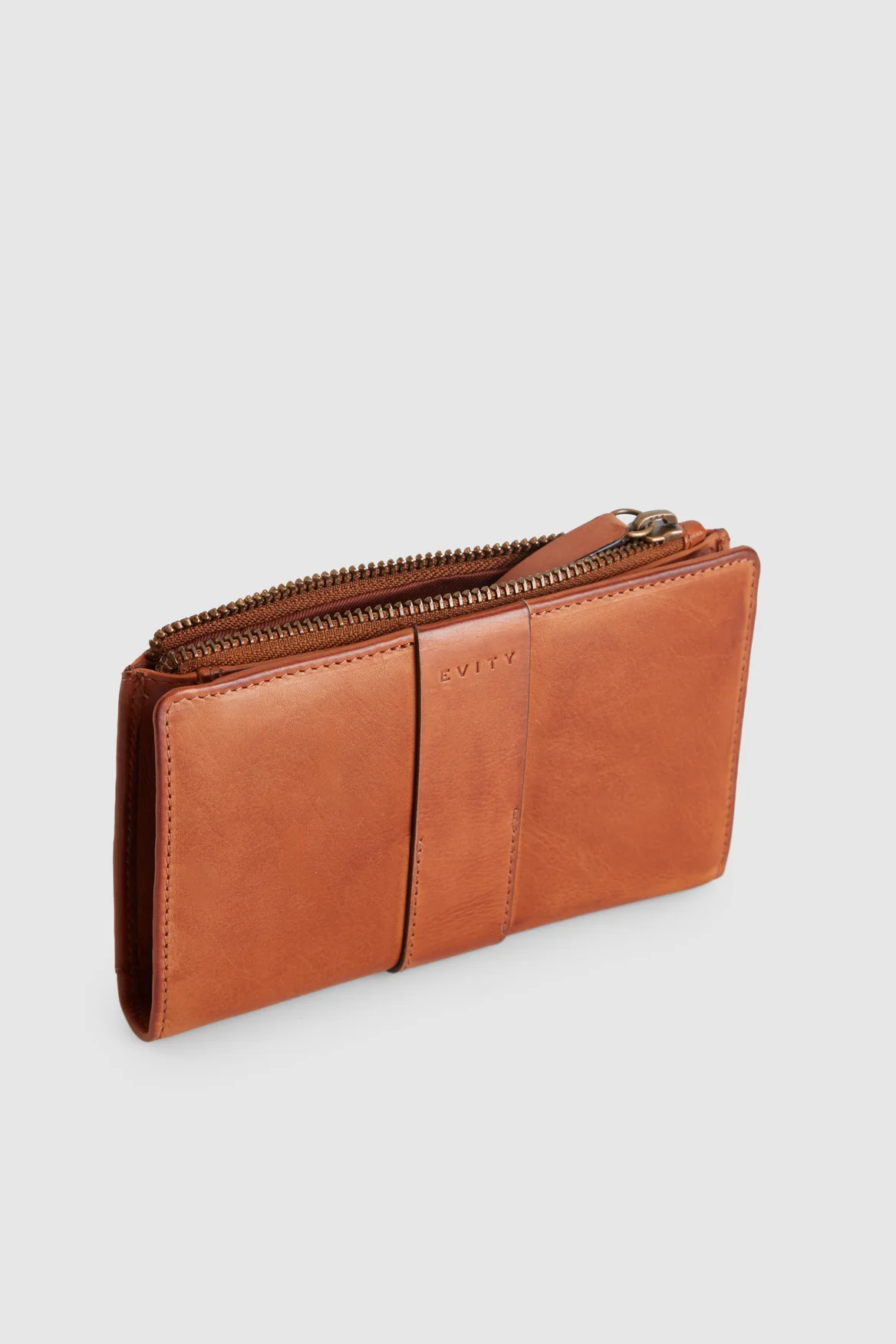 1641-ivy-leather-medium-wallet-4.webp Ivy Leather Medium Wallet